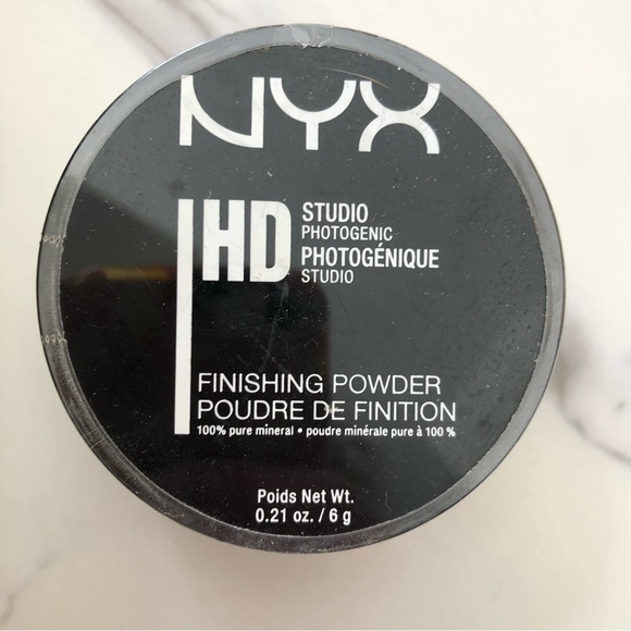 NYX Makeup Bundle - Picture 2 of 8